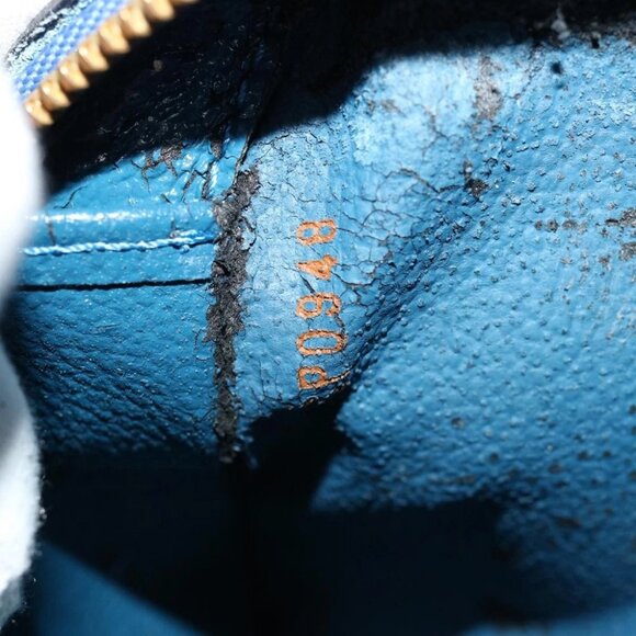 LOUIS VUITTON Epi Dauphine GM Pouch Blue M48435 LV Auth 69549 - Picture 13 of 16